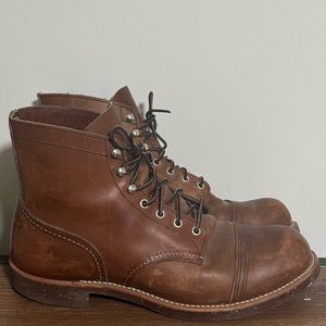 Red Wing Iron Ranger 8111 11EE